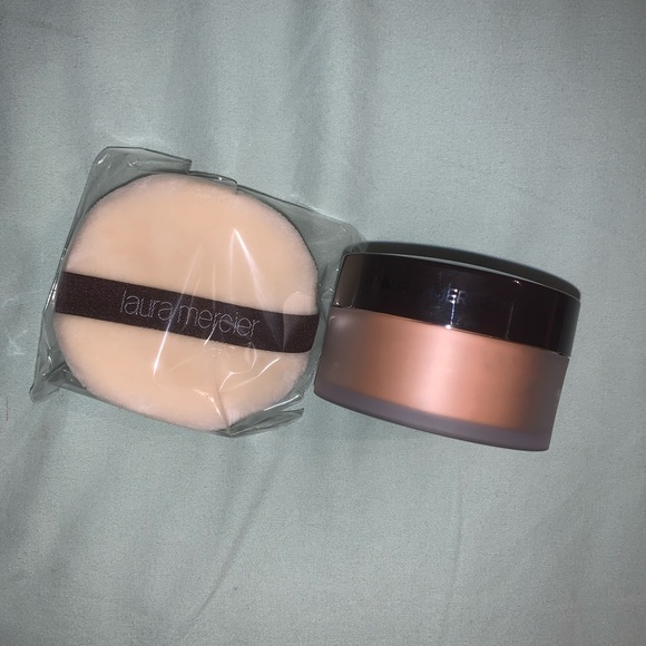Laura Mercier Translucent Powder Medium Deep - Picture 1 of 2